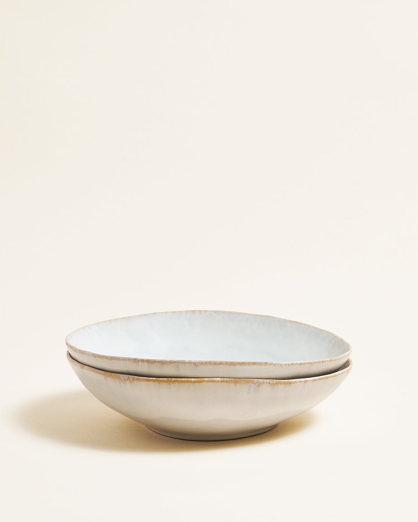 Lino pasta plate mother of pearl