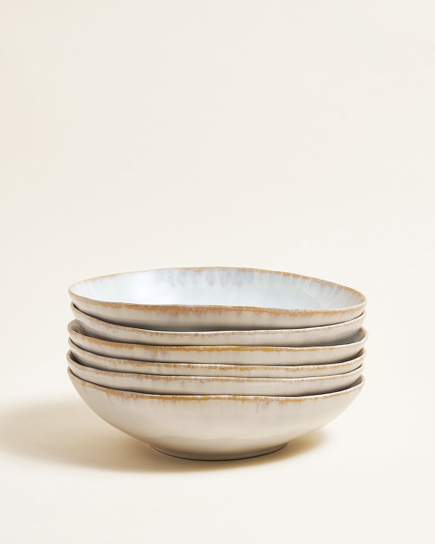 Lino pasta plate mother of pearl