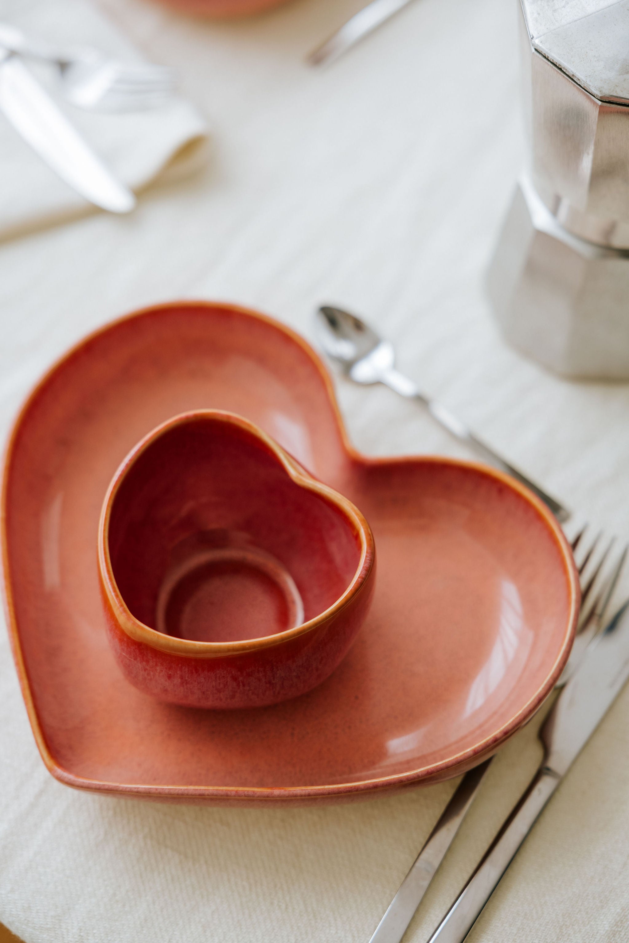 Amora Set Becher und Teller tief Coral 2-teilig