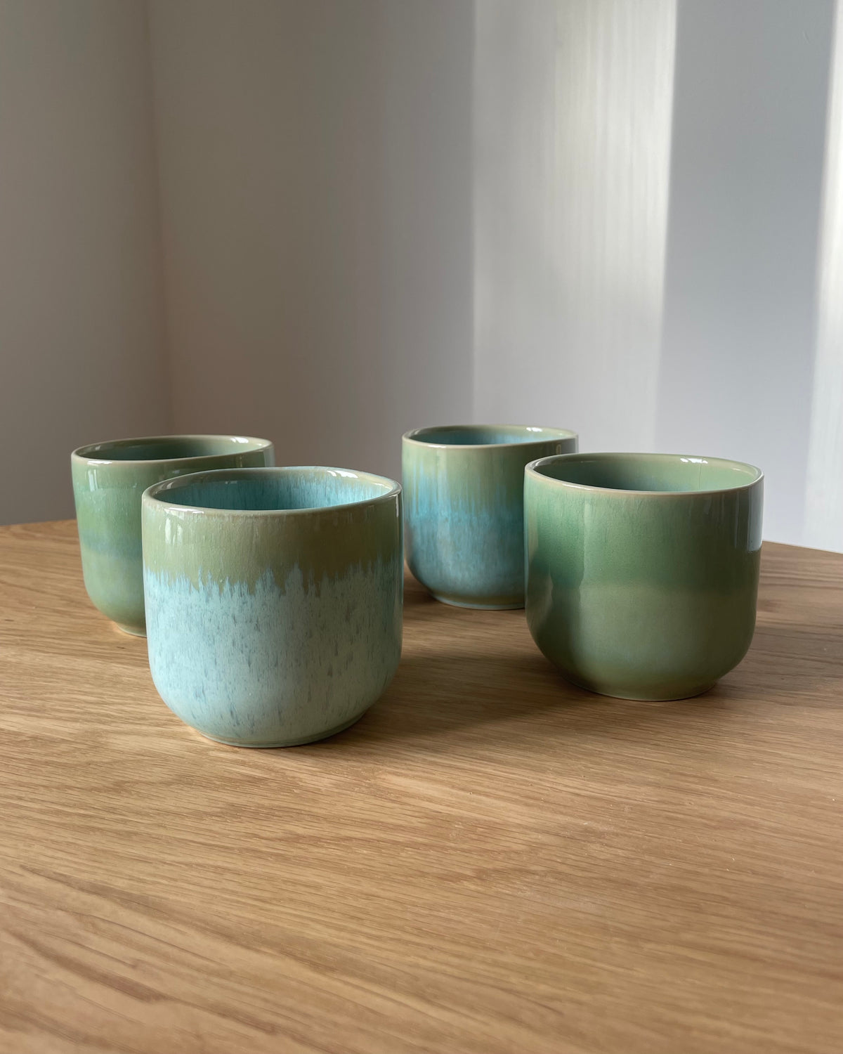 Évora Becher Mint Grün Imperfections