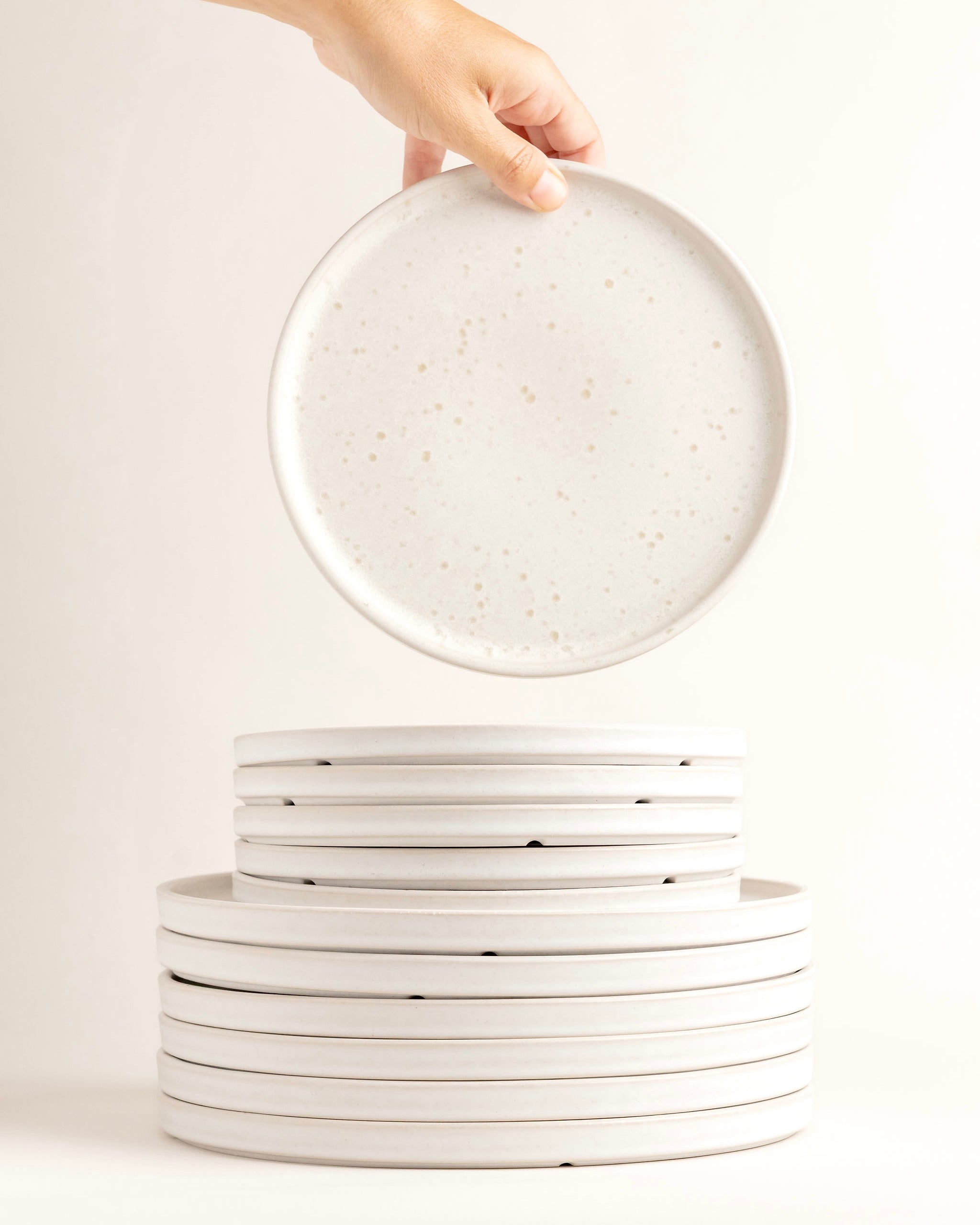 Amado Plate Large Cream