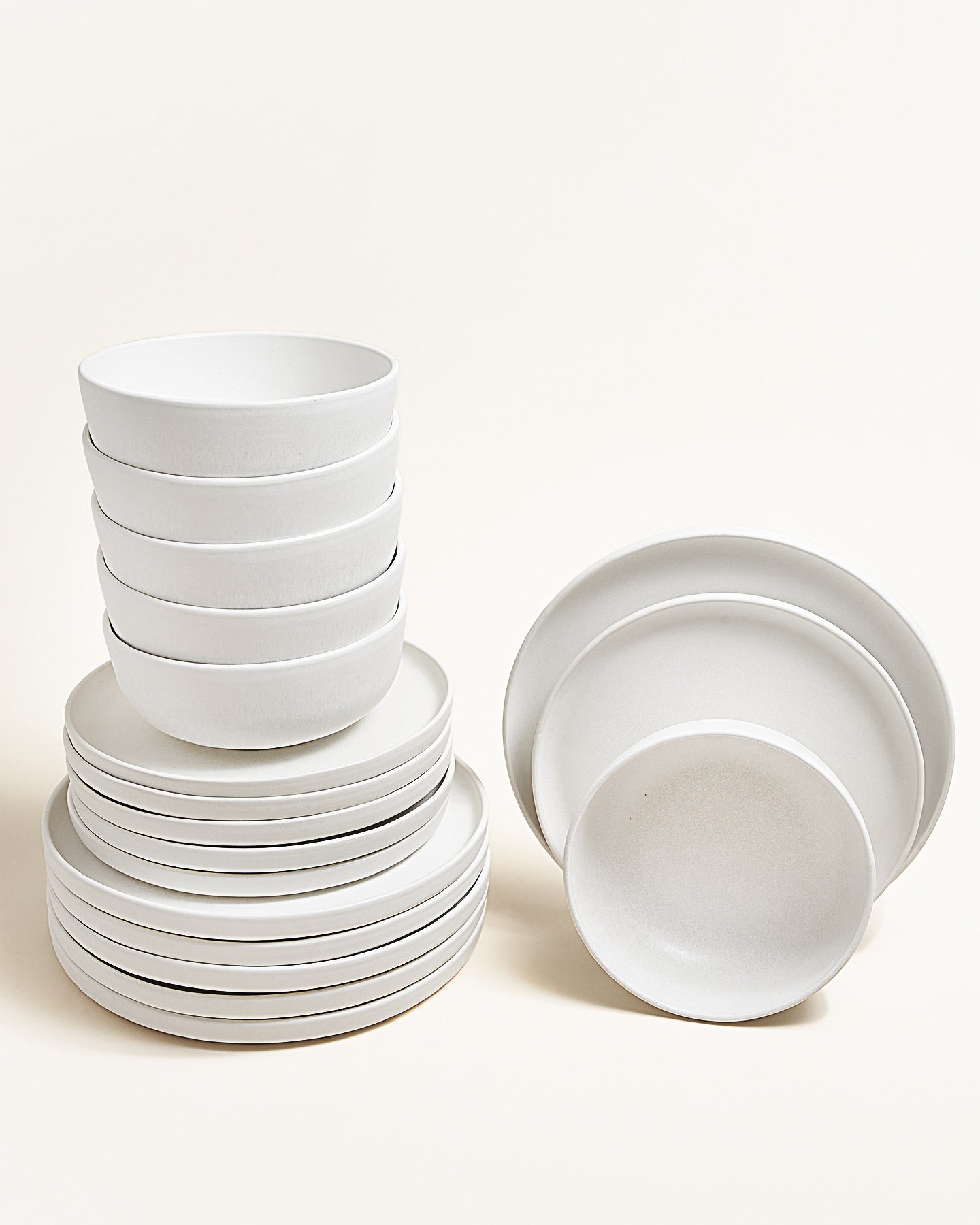 Faro tableware set matt white 18-piece