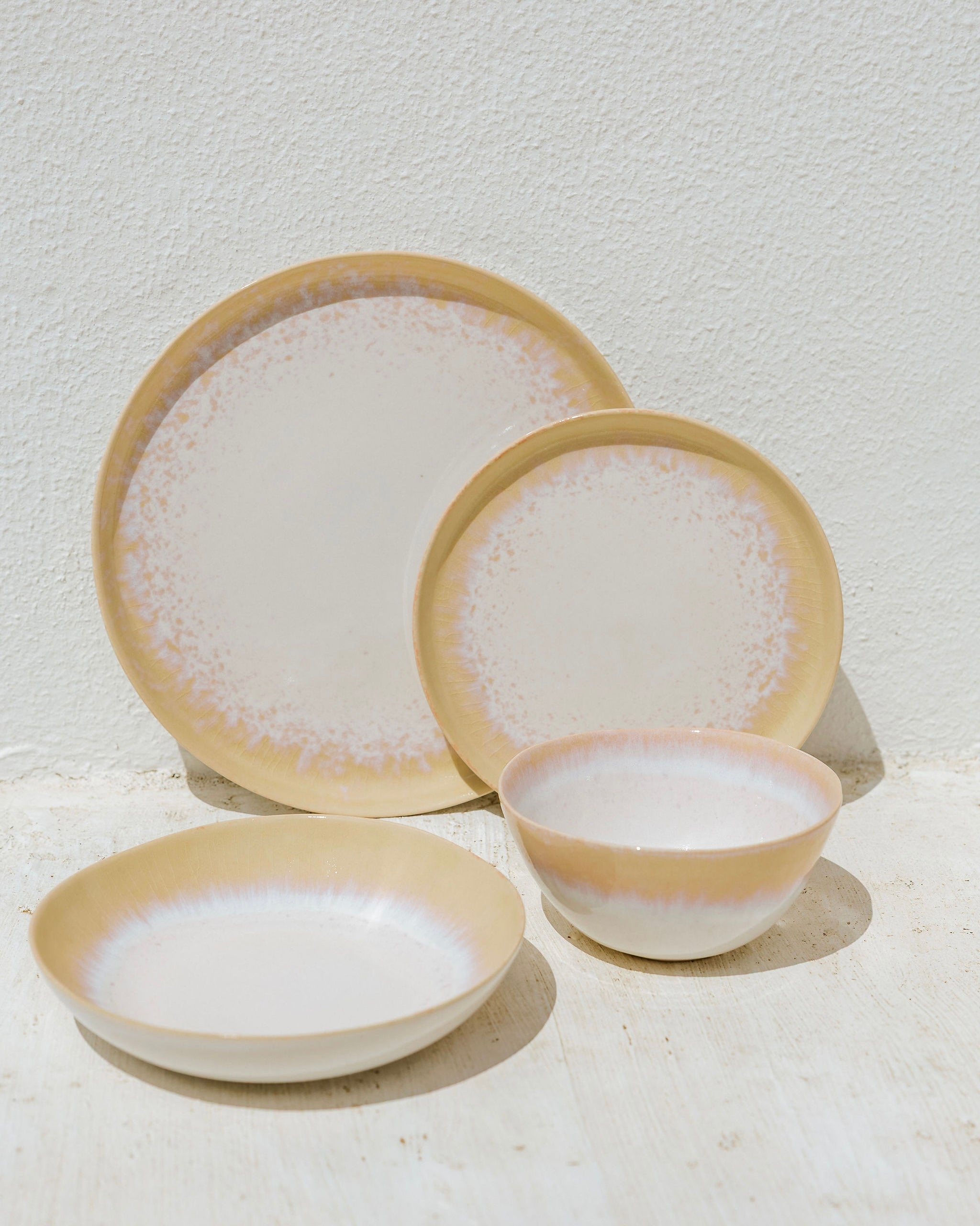 Aurora Plate Large Apricot