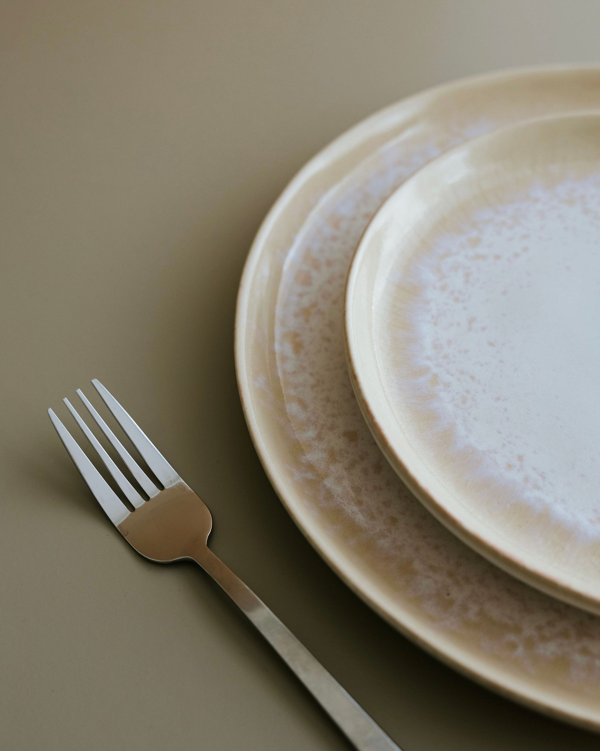 Aurora Plate Large Apricot