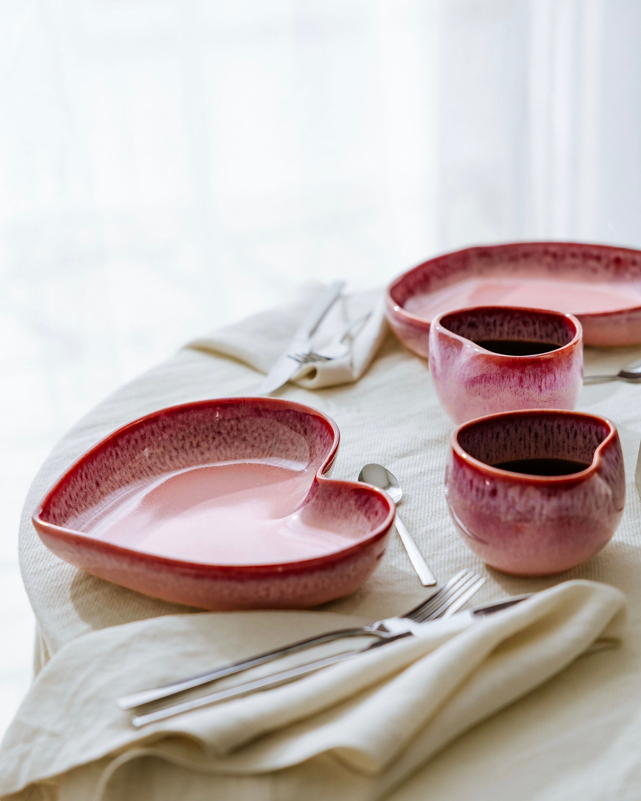 Amora Set Becher und Teller tief Rosa 2-teilig