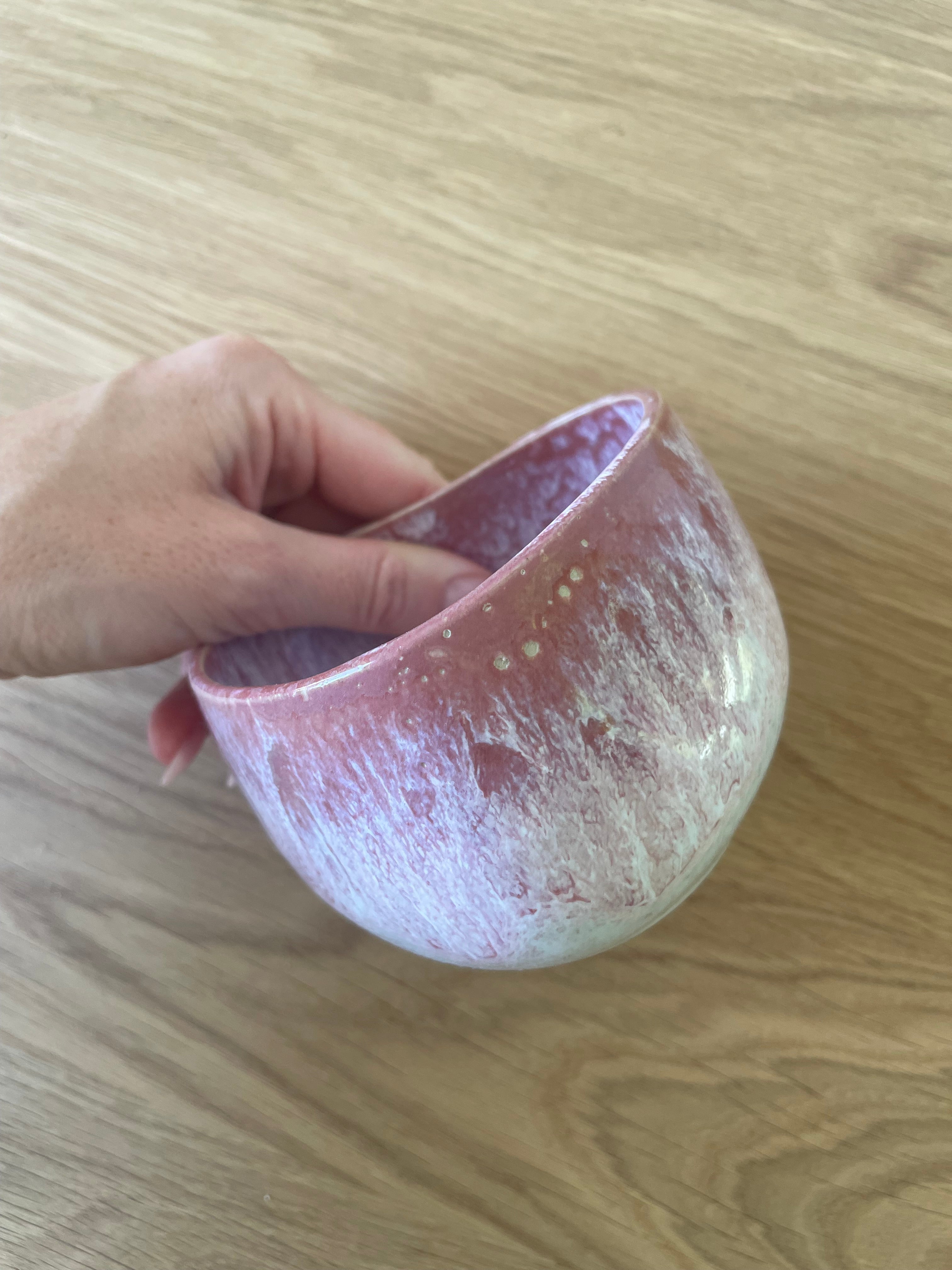 Amora Becher Magenta B-Ware