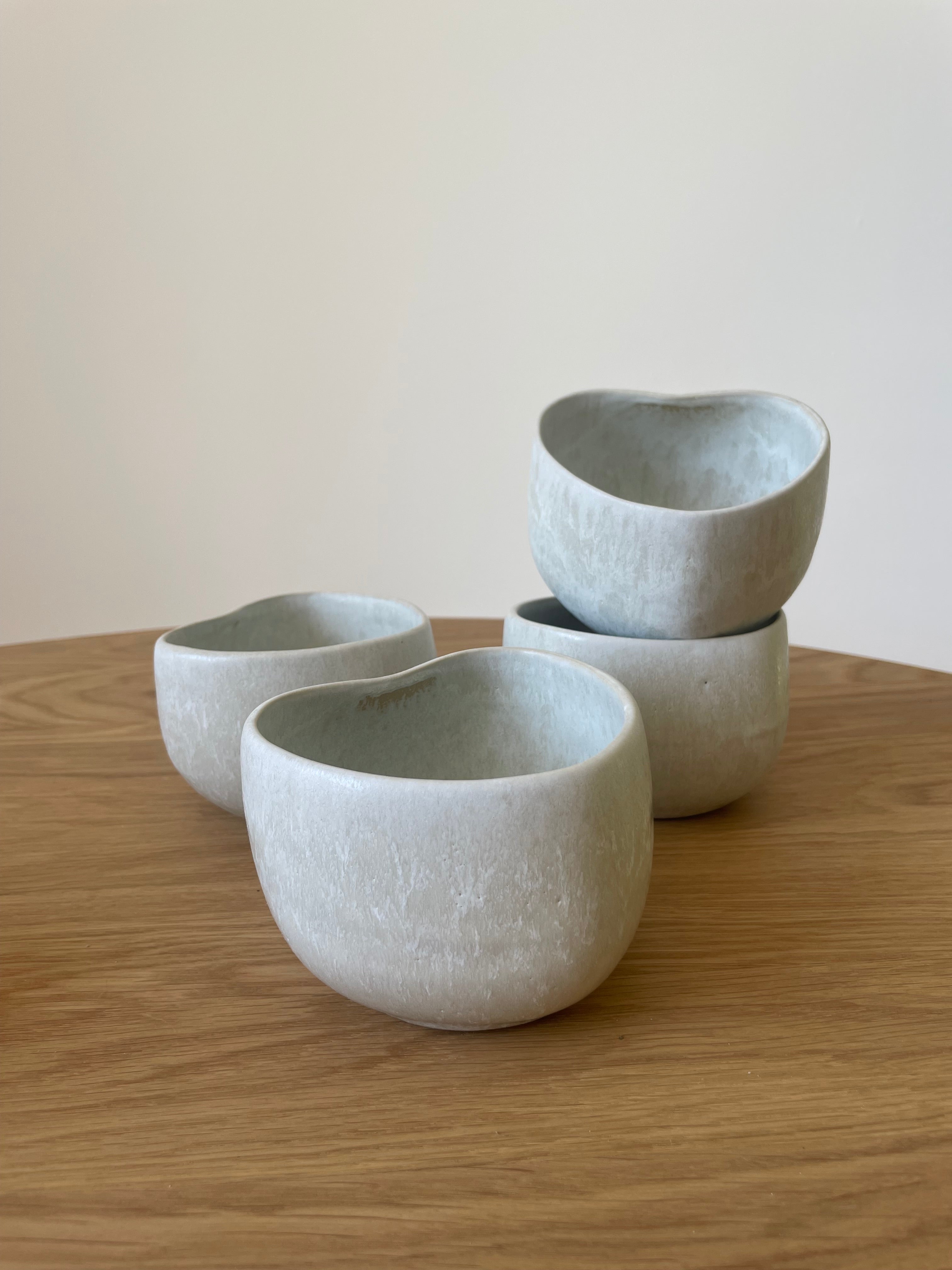 Amora Becher Mattweiß Creme B-Ware