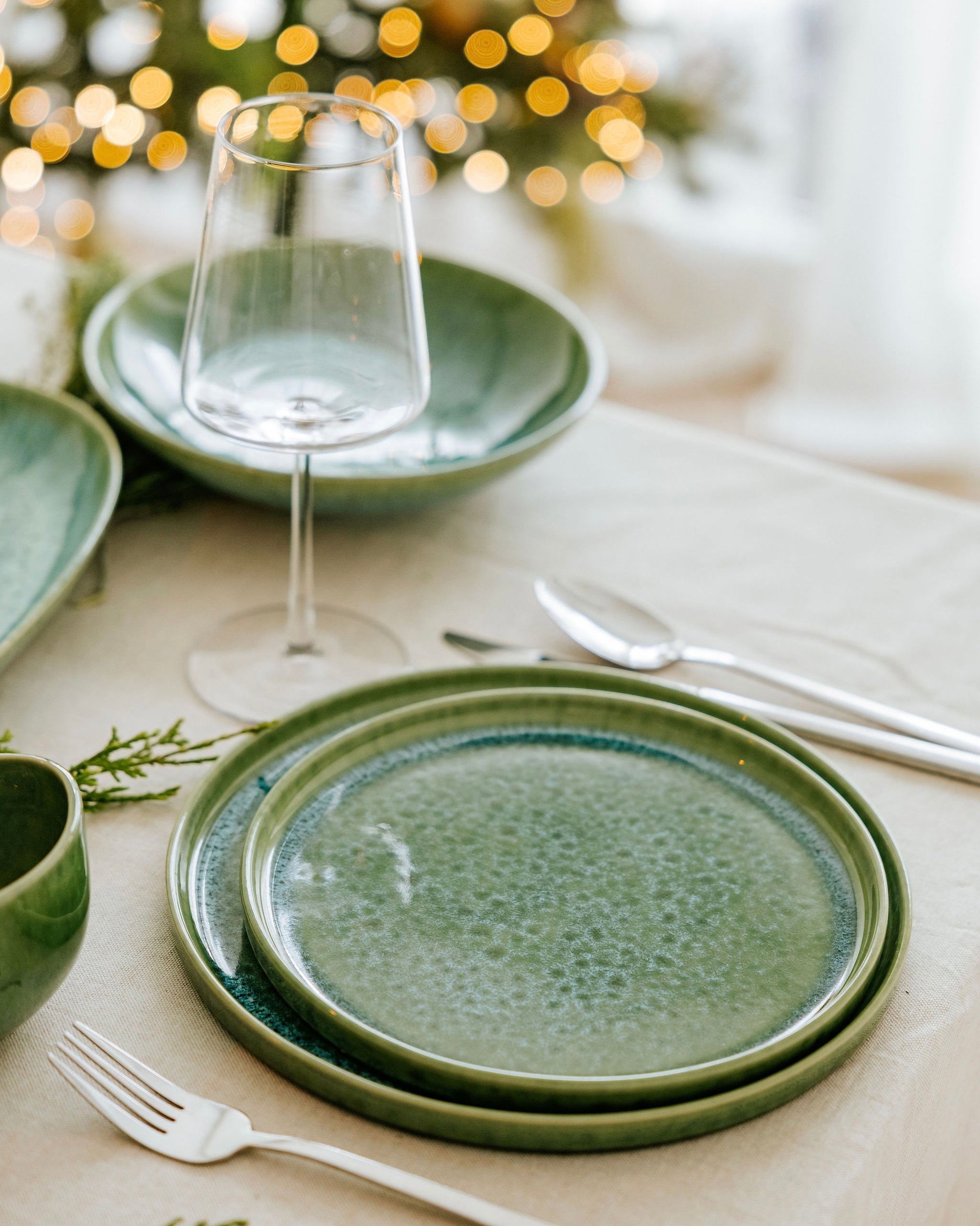 Faro Plate Large Matt White