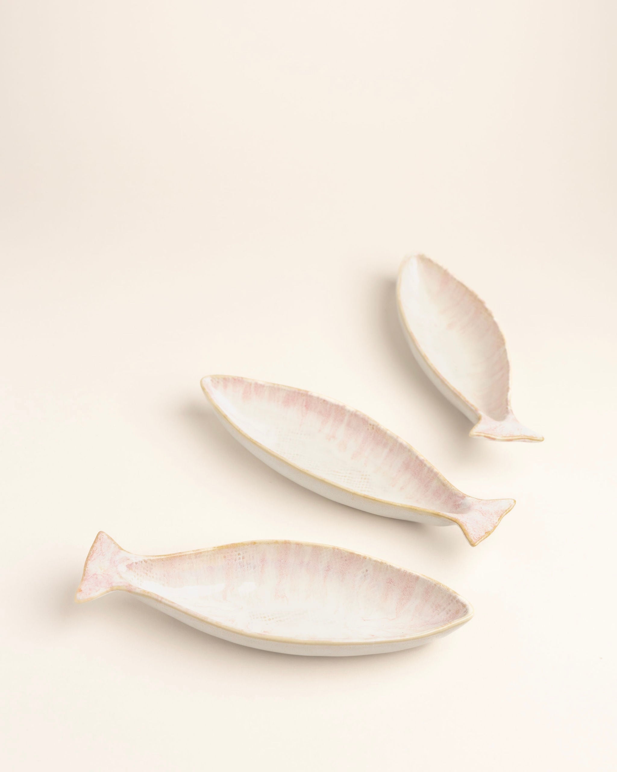 Maricor fish serving bowl small pink