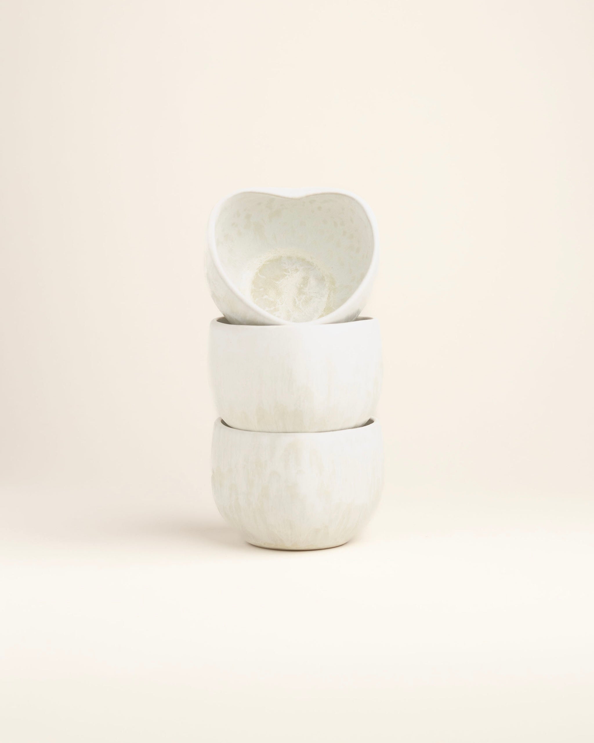 Amora Mug Matt White Cream