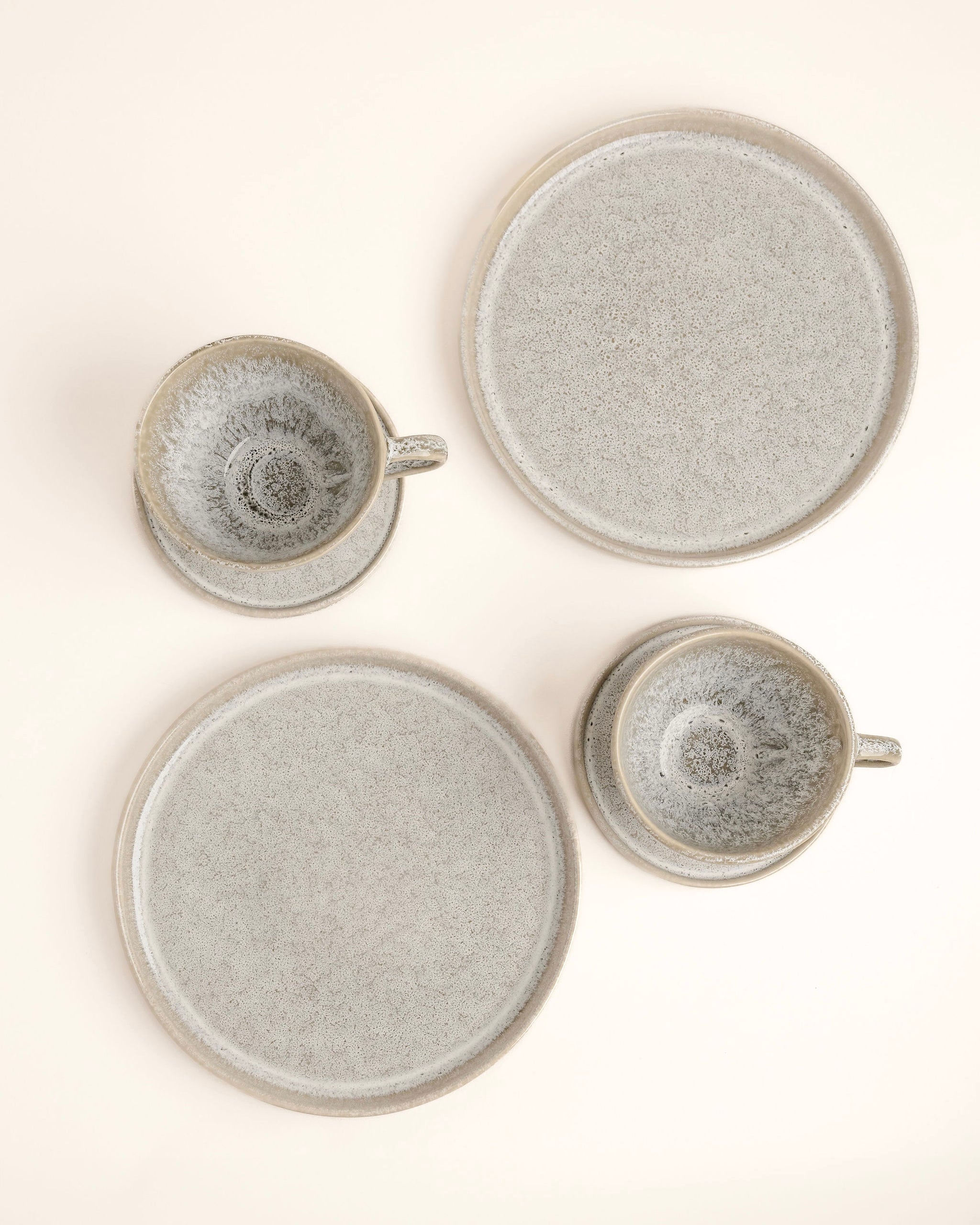 Faro Tasse mit Untertasse warmes Grau