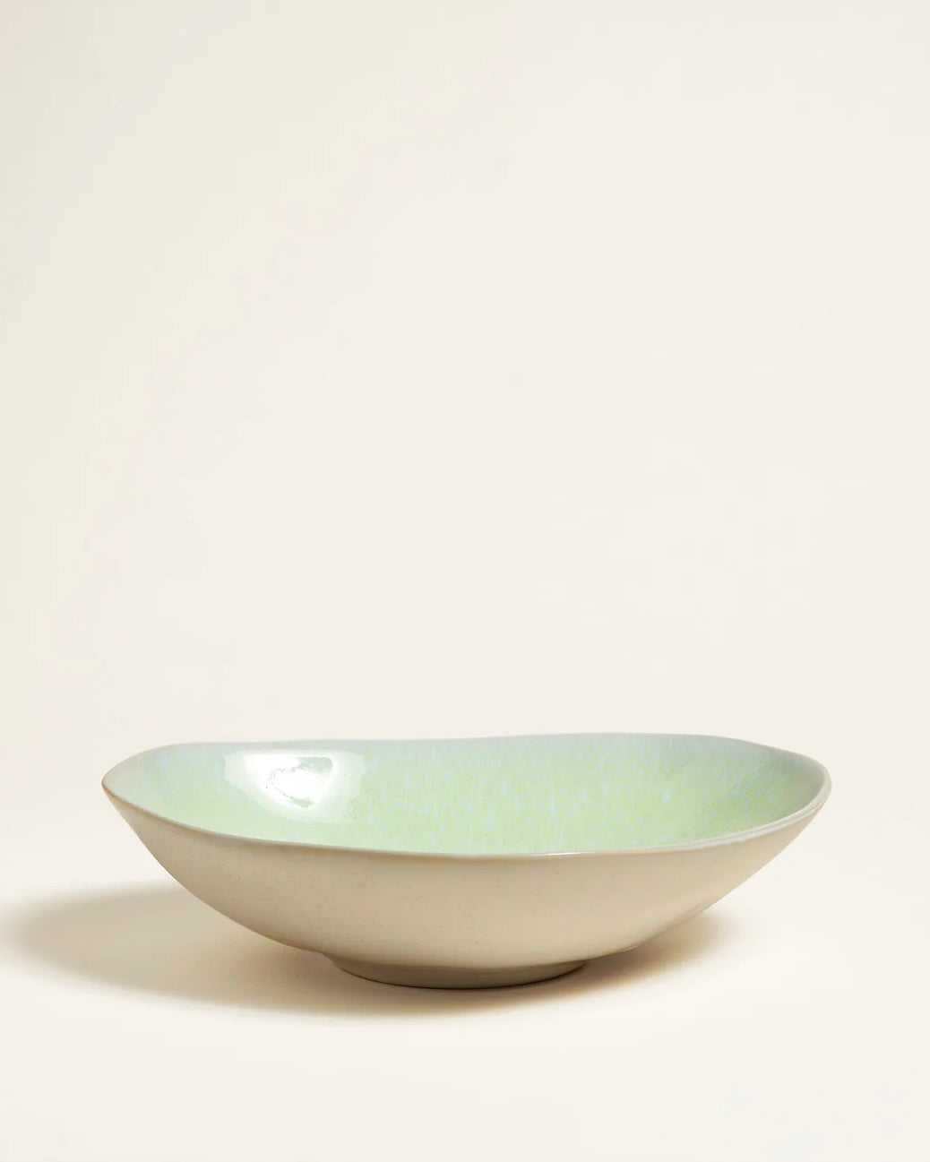 Coimbra pasta plate mother of pearl green